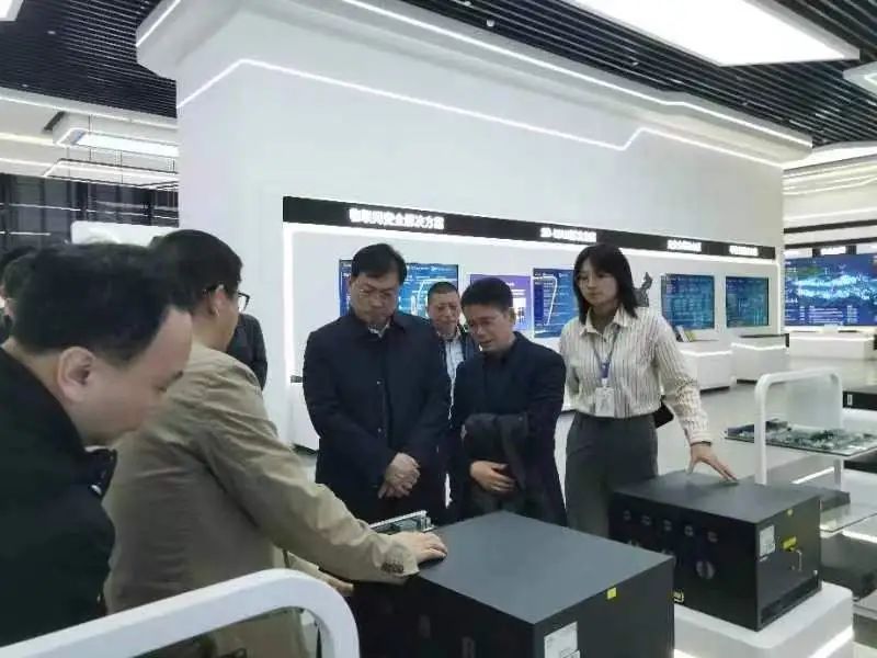 常山集團主要領(lǐng)導考察北明軟件東區(qū)公司